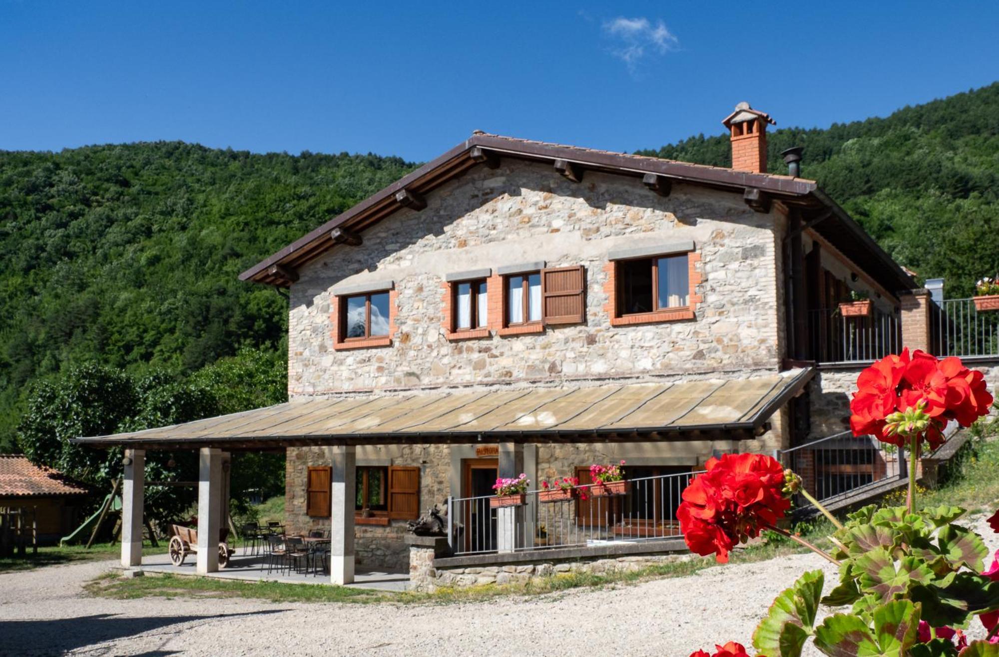 Agriturismo Villaggio Eden Пиеве Санто Стефано Екстериор снимка